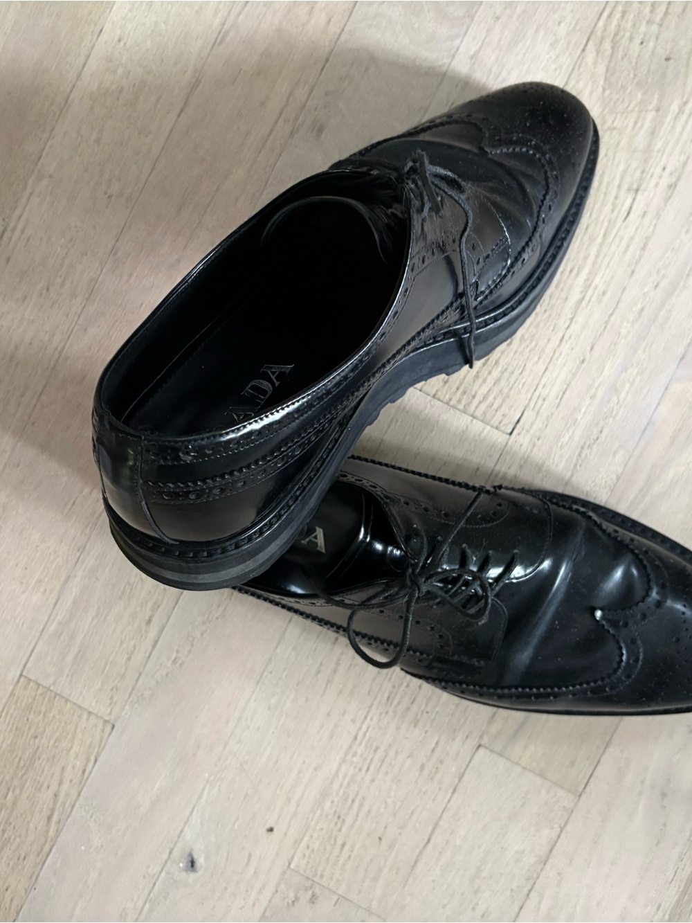 Prada Black Leather Brogue Wingtip Lace-Up Oxfords